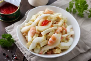 Салат з морепродуктів «Нептун»