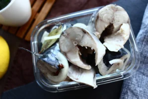 Скумбрія маринована